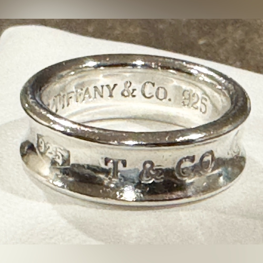 Tiffany & Co 1837 ring size 7